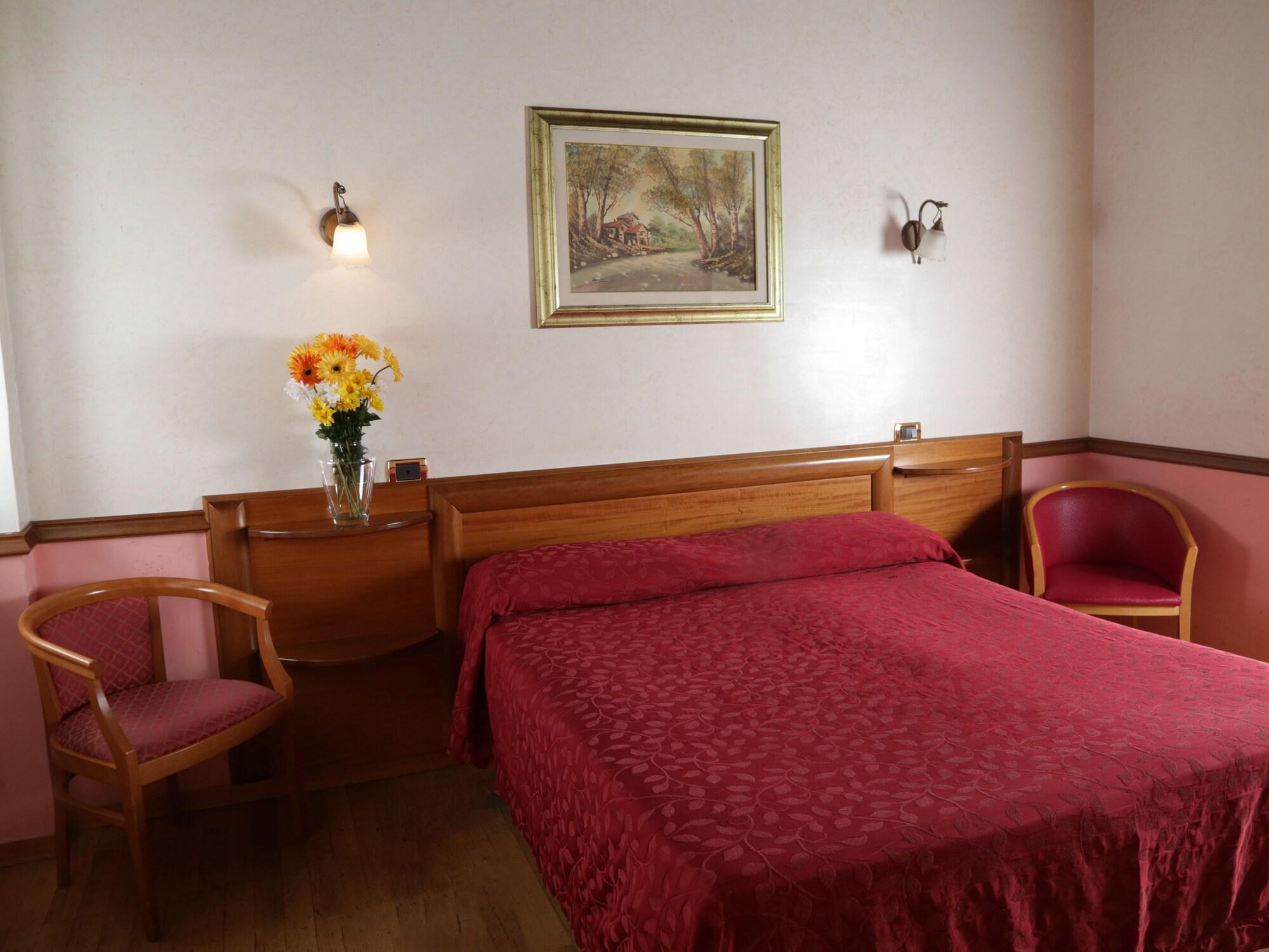 רומא Hotel Santa Prassede מראה חיצוני תמונה