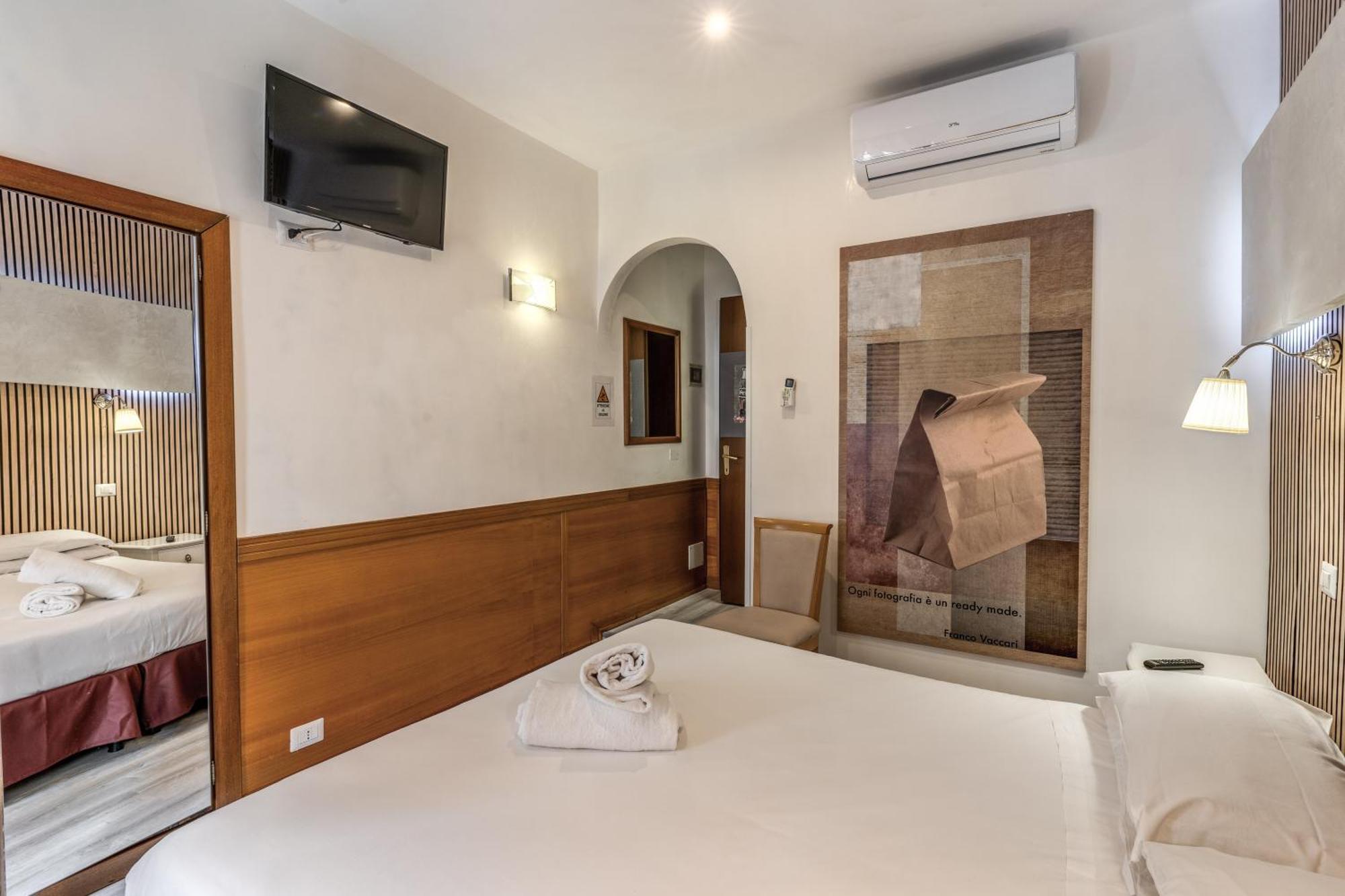רומא Hotel Santa Prassede מראה חיצוני תמונה