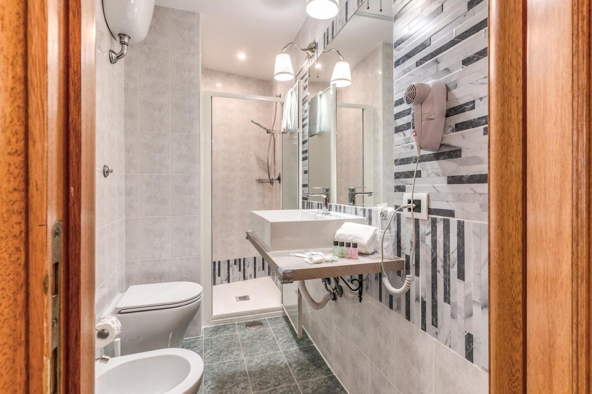 רומא Hotel Santa Prassede מראה חיצוני תמונה